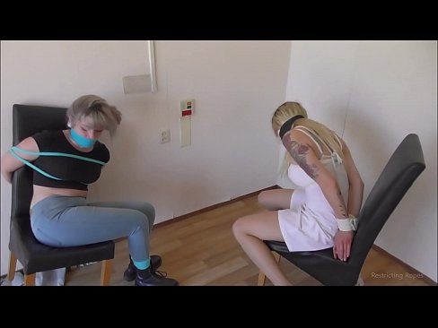 ❤️ Tràilleach / ceangailte agus gagged / nighean ann an àmhghar ☑  Fucking  aig gd.libporno.ru ❌