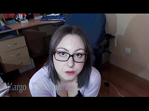 ❤️ Nighean gnèitheach le speuclairean a’ suirghe Dildo gu domhainn air a’ chamara ☑  Fucking  aig gd.libporno.ru ❌