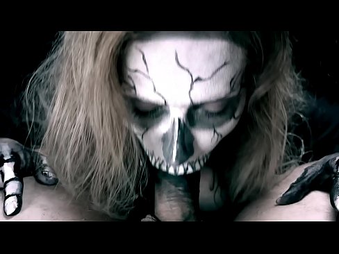 ❤️ Demon nighean sucking cock le a beul dubh agus slugadh cum. ☑  Fucking  aig gd.libporno.ru ❌